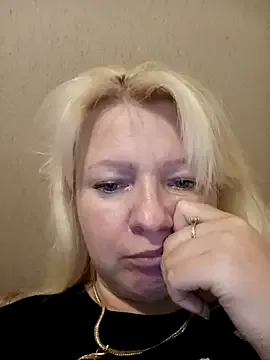 LizBentley – webcam model profile photo Image 19