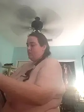 LovelyLydia – webcam model profile photo Image 2