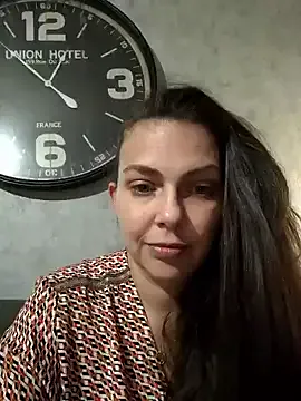 AnnieArias – webcam model profile photo Image 5