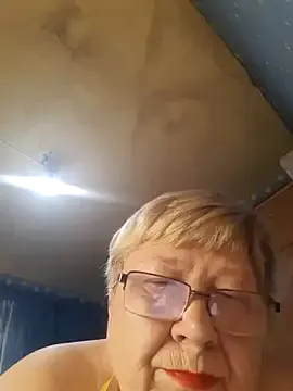 ElviraMilf – webcam model profile photo Image 14