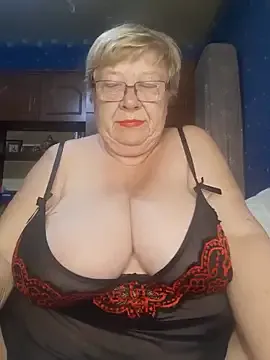 ElviraMilf – webcam model profile photo Image 19