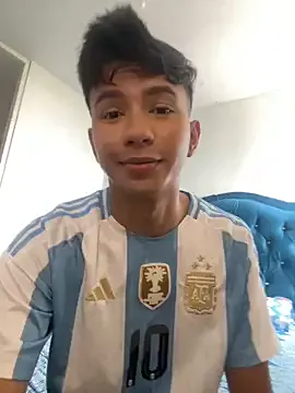 Lisaonthemoon – webcam model profile photo Image 6