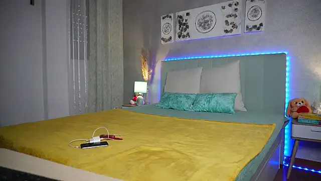 AriaSins – webcam model profile photo Image 10