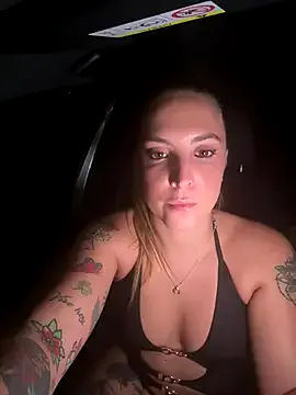 LaraOlson – webcam model profile photo Image 15