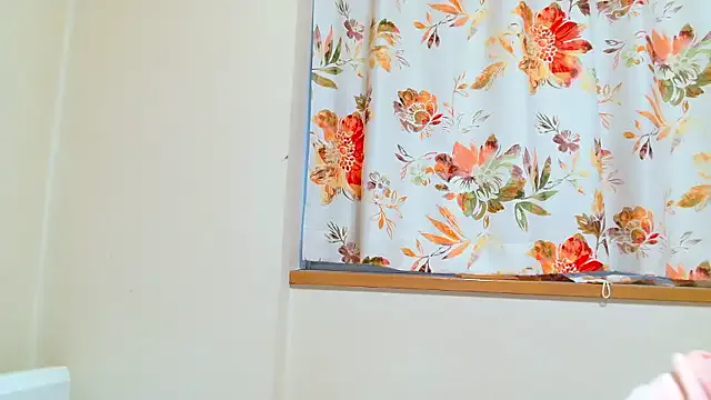 CataleyaLore – webcam model profile photo Image 8