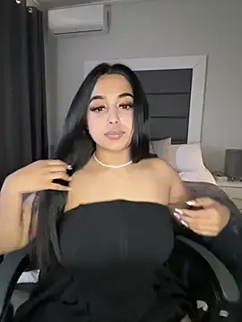 Dolce – webcam model profile photo Image 19