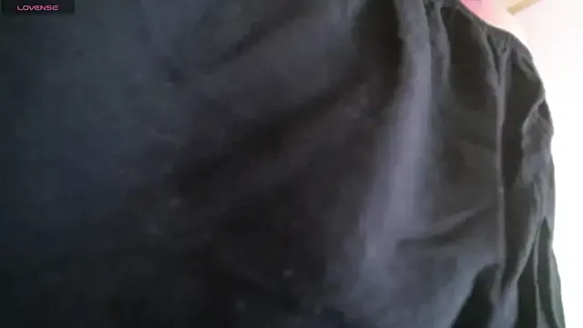 EsmeBrowm – webcam model profile photo Image 15