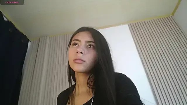 EsmeBrowm – webcam model profile photo Image 5