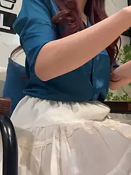 Linh_2004 – webcam model profile photo