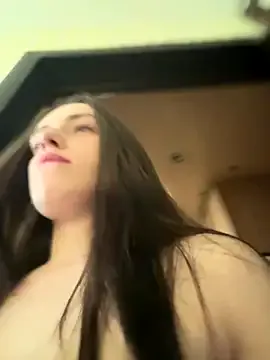 EvanyaRose – webcam model profile photo Image 10