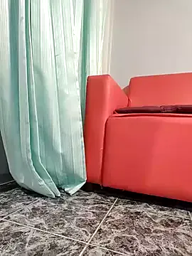 PaulinaGiovanni – webcam model profile photo Image 7