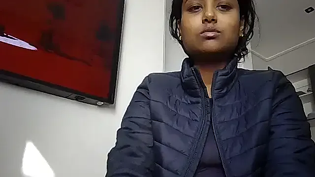 SherineNorth – webcam model profile photo Image 6