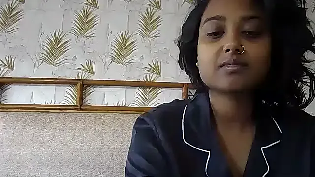 SherineNorth – webcam model profile photo Image 7