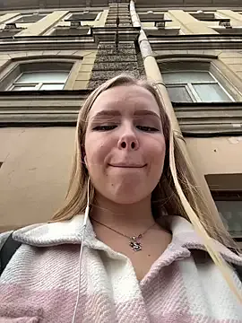 KateGale – webcam model profile photo Image 15