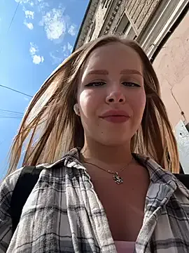 KateGale – webcam model profile photo Image 3