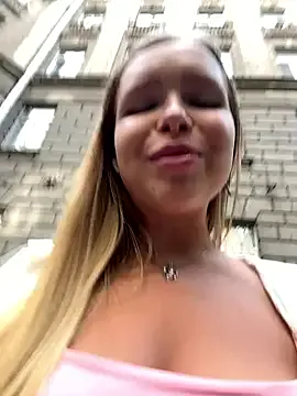 KateGale – webcam model profile photo Image 5