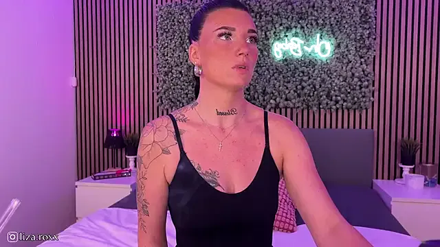 PaulinaGiovanni – webcam model profile photo Image 15