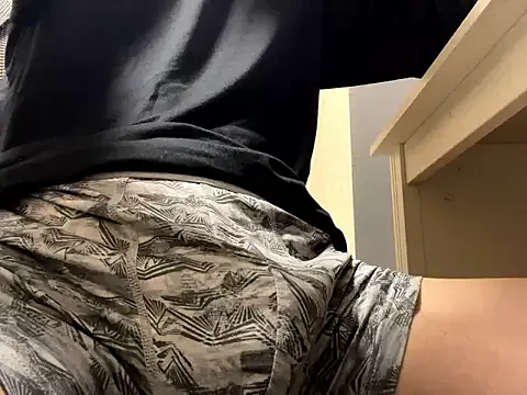 MiraKova – webcam model profile photo Image 17