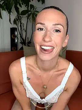 MarisaGrace – webcam model profile photo Image 11