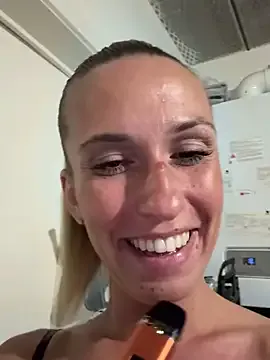 MarisaGrace – webcam model profile photo Image 9