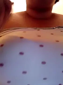 SherineNorth – webcam model profile photo Image 7