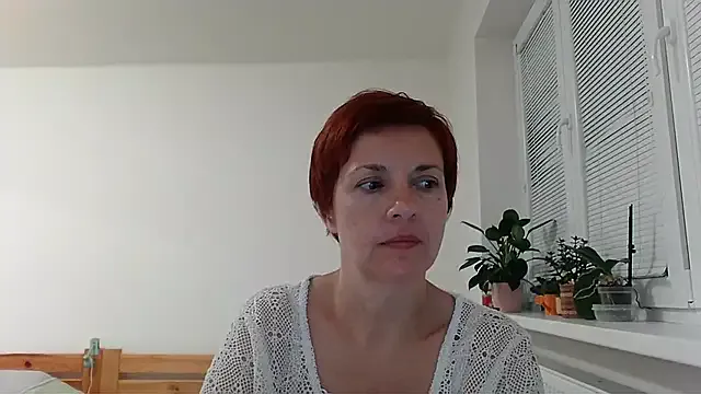 MaraEverly – webcam model profile photo Image 10