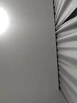 MelinaLuviani – webcam model profile photo Image 10