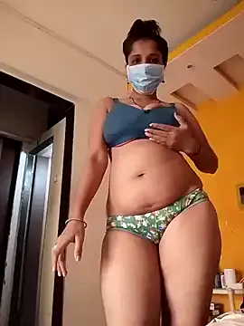 MiaLiaHot – webcam model profile photo Image 16