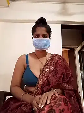 MiaLiaHot – webcam model profile photo Image 8