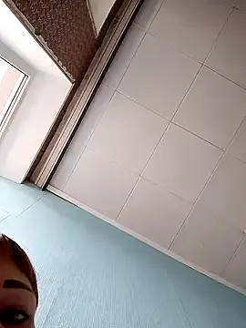 HaleyLyon – webcam model profile photo Image 2