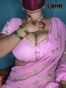 IvyStuart – webcam model profile photo Image 10