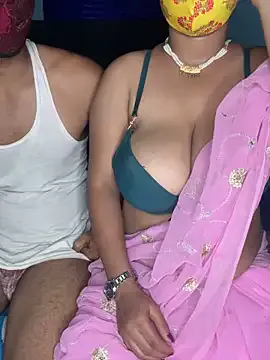 IvyStuart – webcam model profile photo Image 8