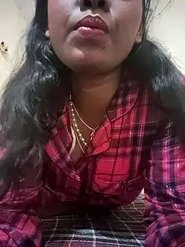 TokionaJoe – webcam model profile photo Image 8