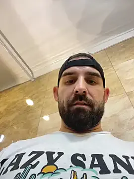 AdeleWood – webcam model profile photo Image 5