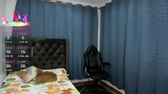 nadya-74 – webcam model profile photo Image 3