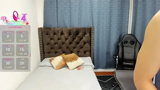 nadya-74 – webcam model profile photo Image 7