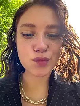 Aoi-Kitsunen – webcam model profile photo Image 12