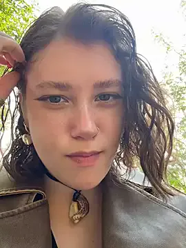 Aoi-Kitsunen – webcam model profile photo Image 15