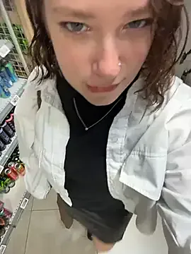 Aoi-Kitsunen – webcam model profile photo Image 19