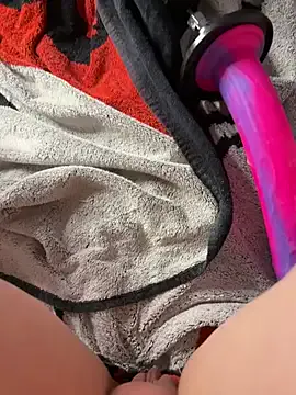 SherineNorth – webcam model profile photo Image 2