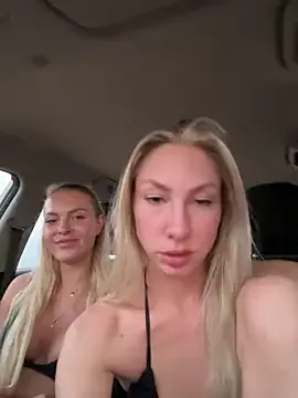 Bella – webcam model profile photo Image 18