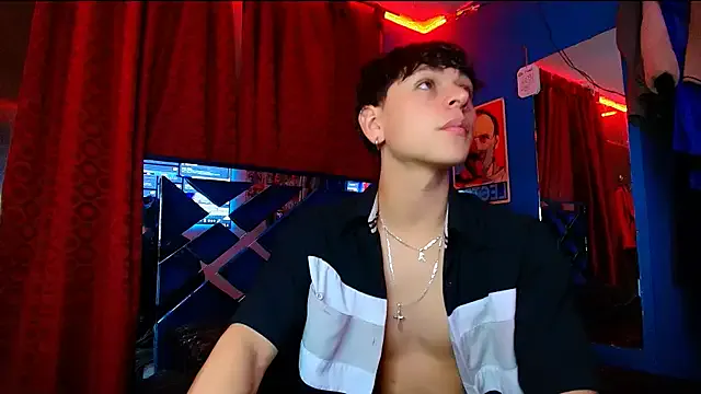 Antonellastrip_ – webcam model profile photo Image 19