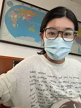 Cute-Simmi69 – webcam model profile photo Image 4