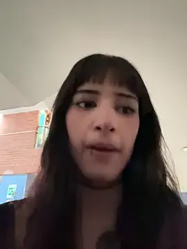 seraphine23 – webcam model profile photo Image 7