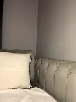 Scarlett – webcam model profile photo Image 4