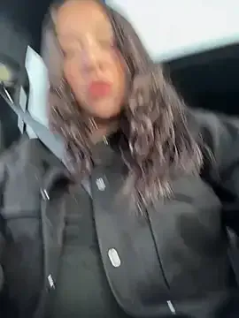 Bellacle – webcam model profile photo Image 4