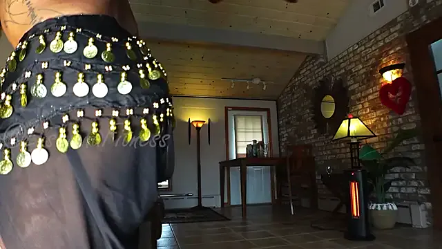 JessieLiu – webcam model profile photo Image 4