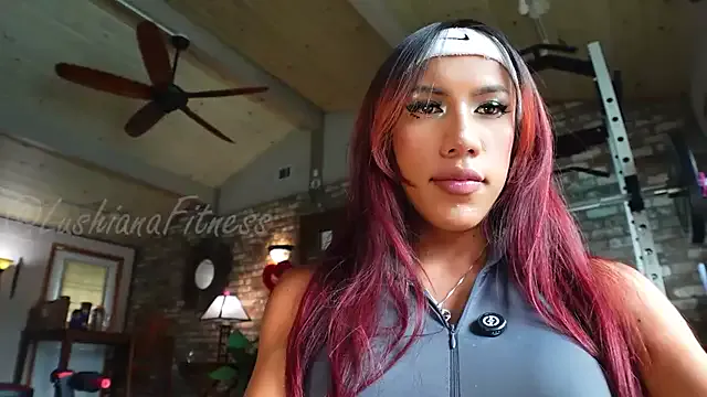 JessieLiu – webcam model profile photo Image 9