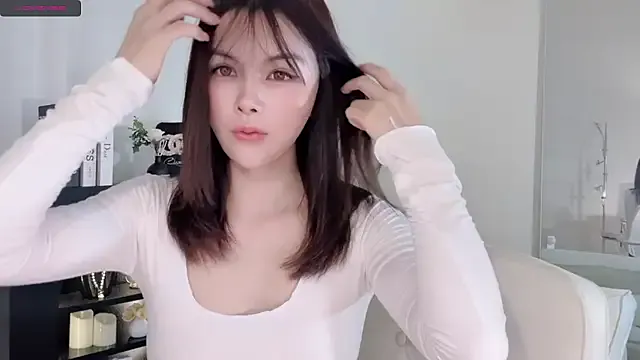 SweetieSinXXX – webcam model profile photo Image 16