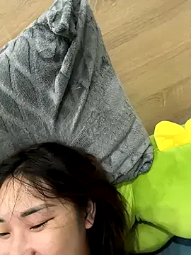 LylyBaby1888 – webcam model profile photo